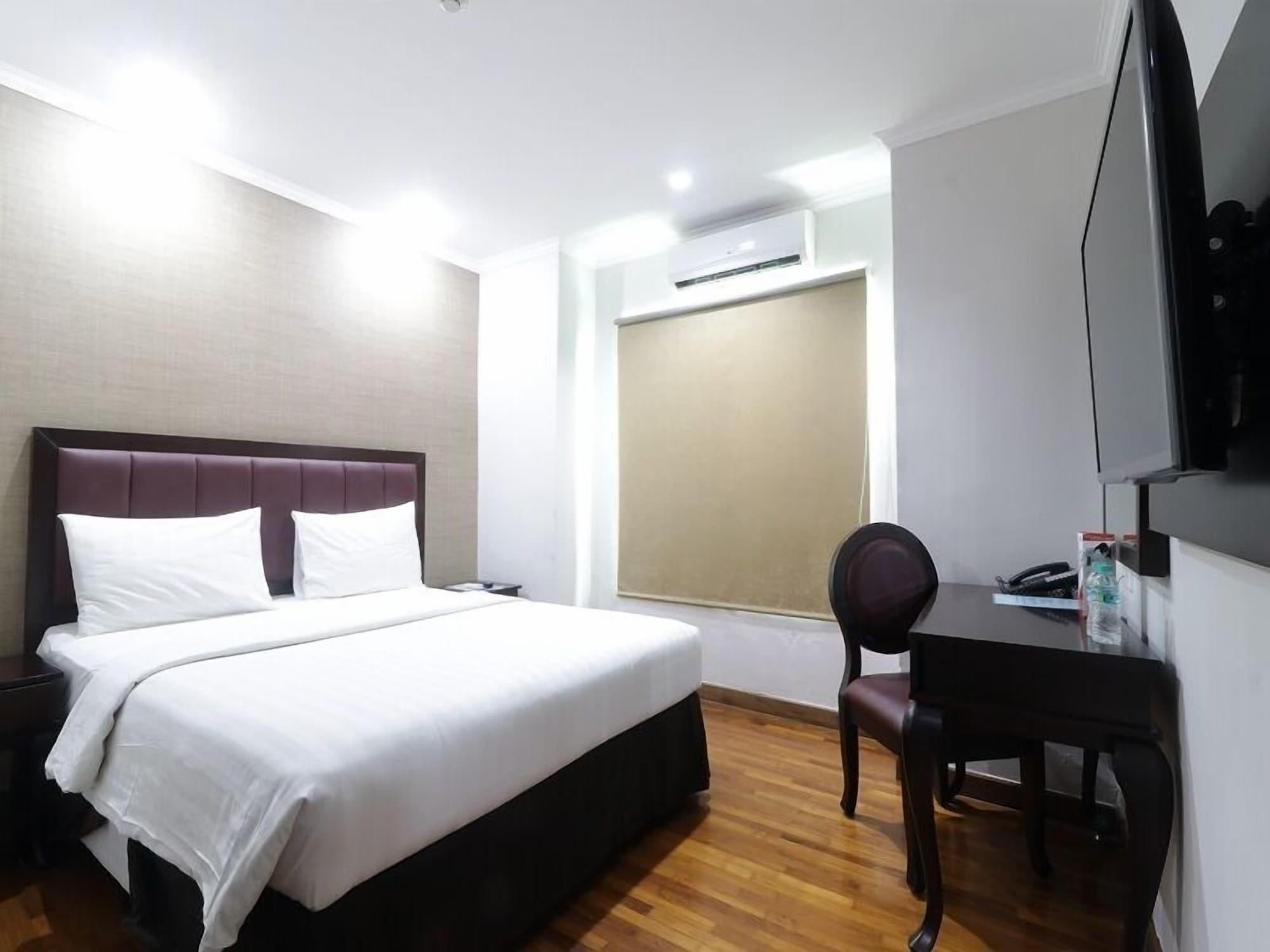 P Hotel Jakarta Exterior photo